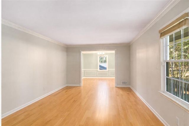 445 Bruce SW Way, Lilburn, GA 30047