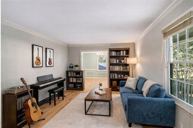 445 Bruce SW Way, Lilburn, GA 30047