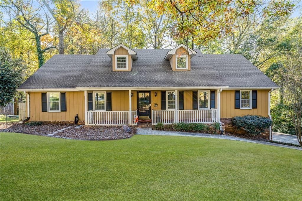 445 Bruce SW Way, Lilburn, GA 30047