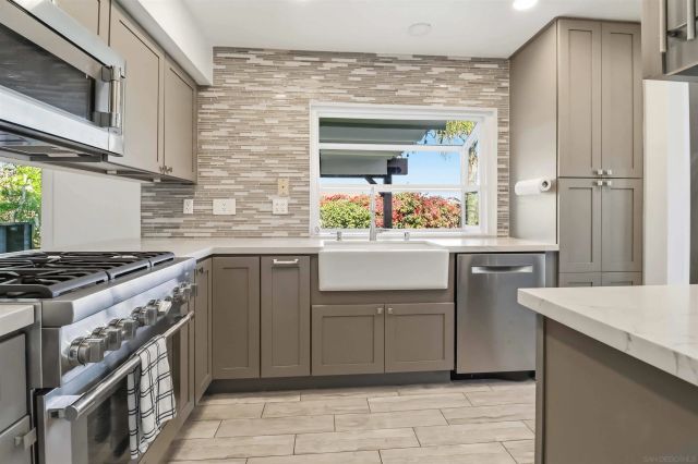 13170 Entreken Ave, Rancho Pensquitos, CA 92129