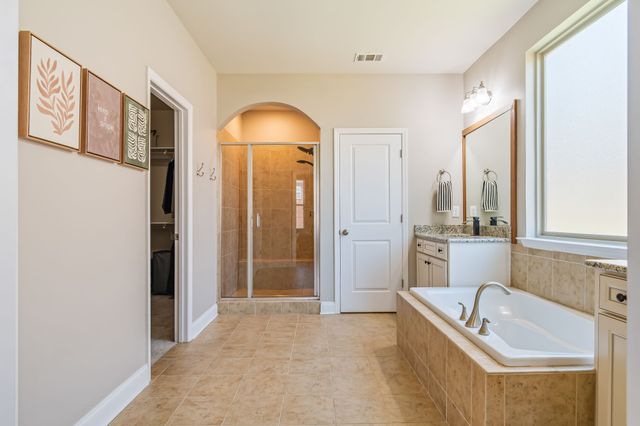 1023 Brixworth Dr, Thompsons Station, TN 37179