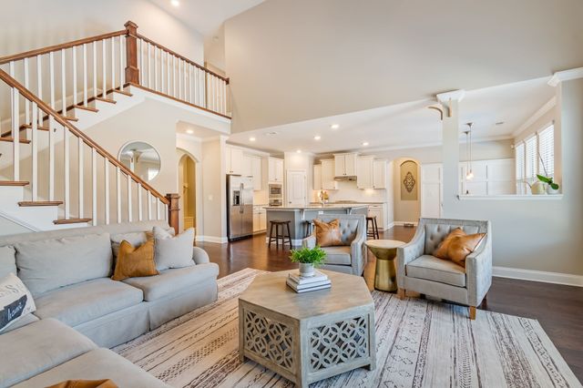 1023 Brixworth Dr, Thompsons Station, TN 37179