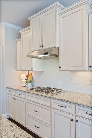 1023 Brixworth Dr, Thompsons Station, TN 37179