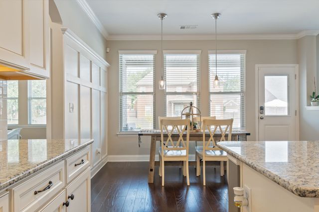1023 Brixworth Dr, Thompsons Station, TN 37179
