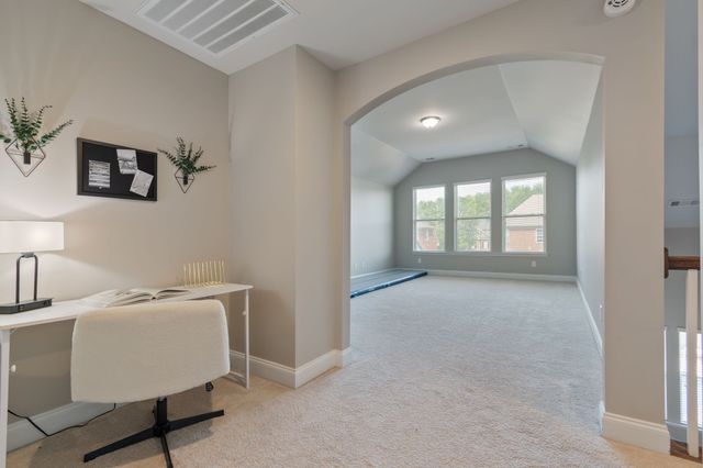 1023 Brixworth Dr, Thompsons Station, TN 37179