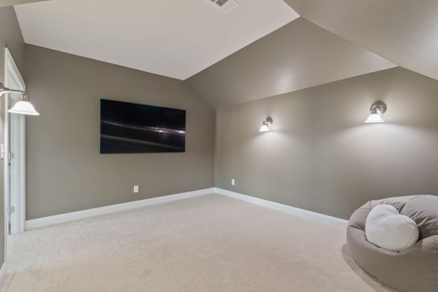 1023 Brixworth Dr, Thompsons Station, TN 37179