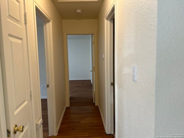 4409 Terra Summit Rd, San Antonio, TX 78233