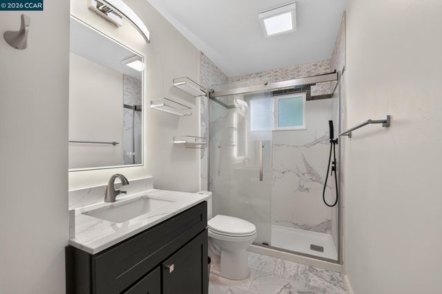 1325 Belfair Dr, Pinole, CA 94564