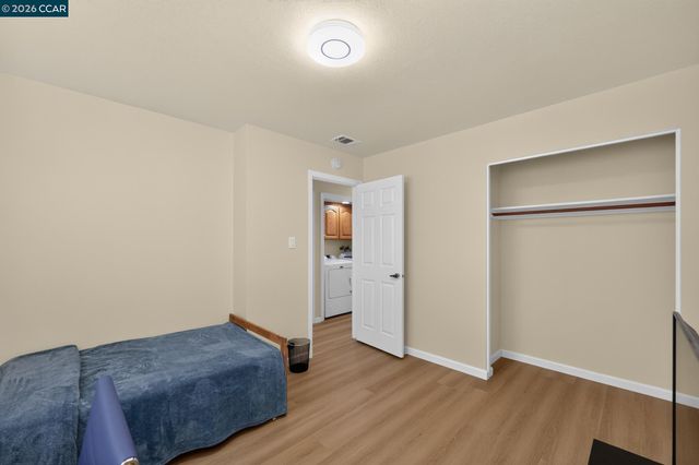 1325 Belfair Dr, Pinole, CA 94564