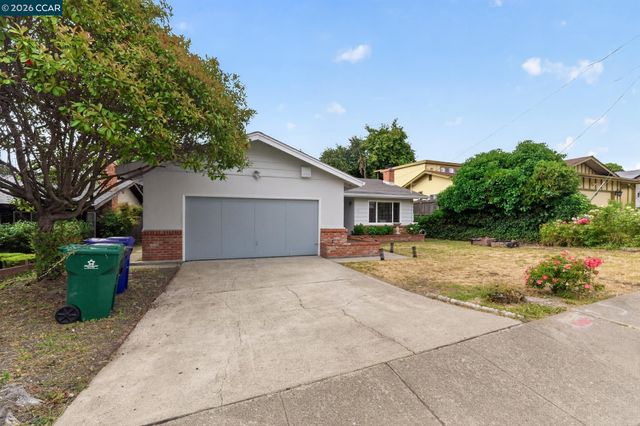 1325 Belfair Dr, Pinole, CA 94564