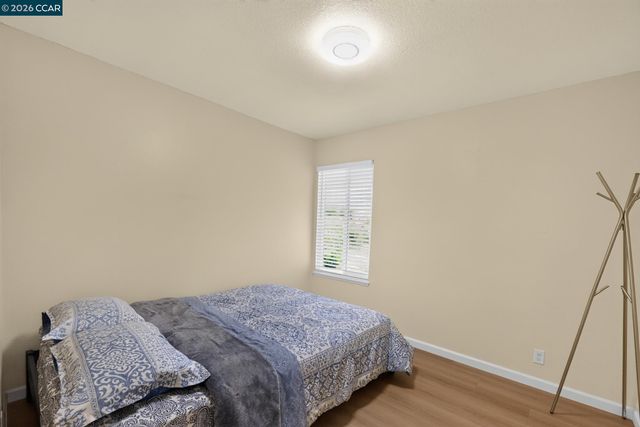 1325 Belfair Dr, Pinole, CA 94564