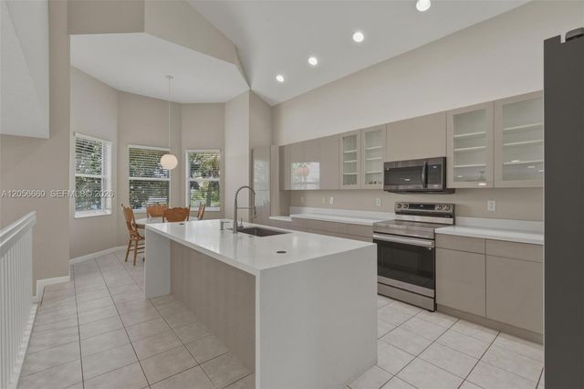 15850 SW 49th Ct, Miramar, FL 33027