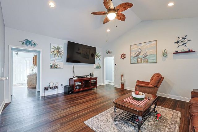 6777 Hampton Rd., Conway, SC 29527