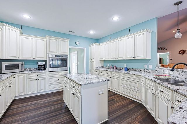 6777 Hampton Rd., Conway, SC 29527