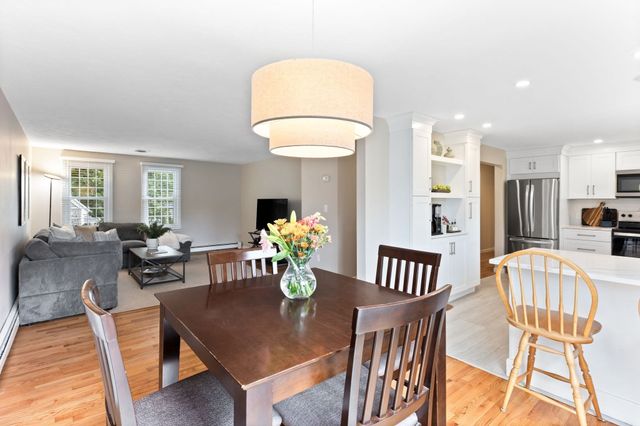 354 Twin Lakes Dr 354, Halifax, MA 02338