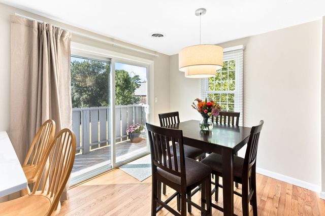354 Twin Lakes Dr 354, Halifax, MA 02338