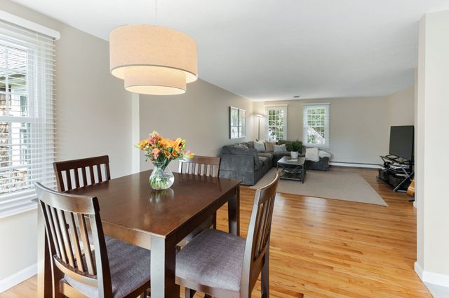 354 Twin Lakes Dr 354, Halifax, MA 02338