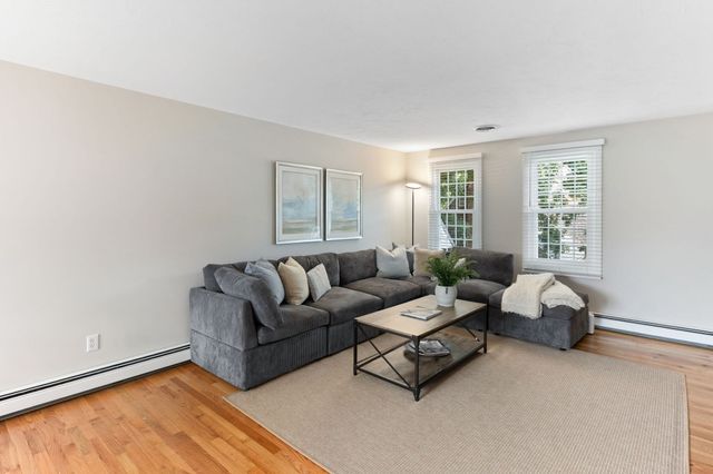 354 Twin Lakes Dr 354, Halifax, MA 02338