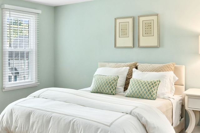 354 Twin Lakes Dr 354, Halifax, MA 02338