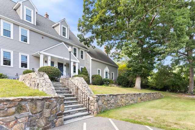 354 Twin Lakes Dr 354, Halifax, MA 02338