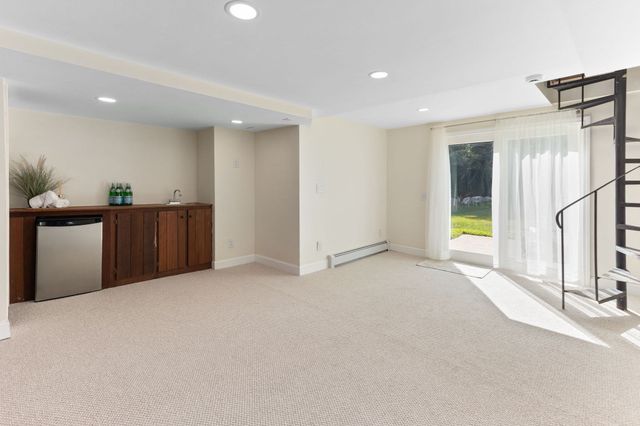 354 Twin Lakes Dr 354, Halifax, MA 02338