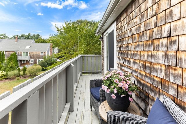 354 Twin Lakes Dr 354, Halifax, MA 02338