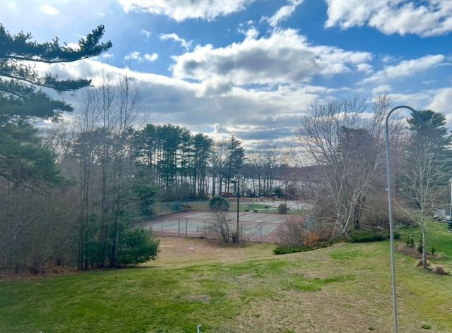 354 Twin Lakes Dr 354, Halifax, MA 02338