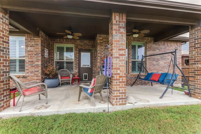 1121 Berwick Court, Saginaw, TX 76131