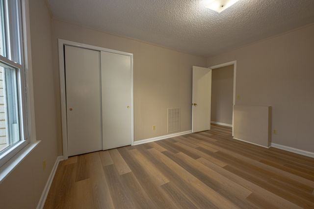 131 Bold Springs Rd, Mc Ewen, TN 37101