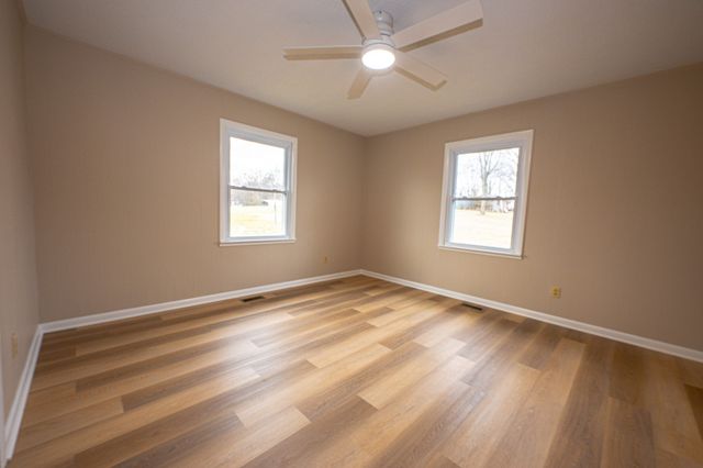 131 Bold Springs Rd, Mc Ewen, TN 37101