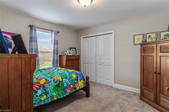 122 Meadow Stone Lane, Mount Airy, NC 27030