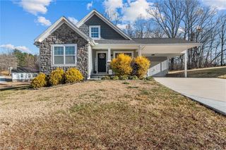 122 Meadow Stone Lane, Mount Airy, NC 27030