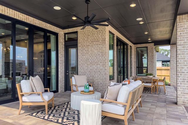 10402 Vineyard Shore Drive, Missouri City, TX 77459