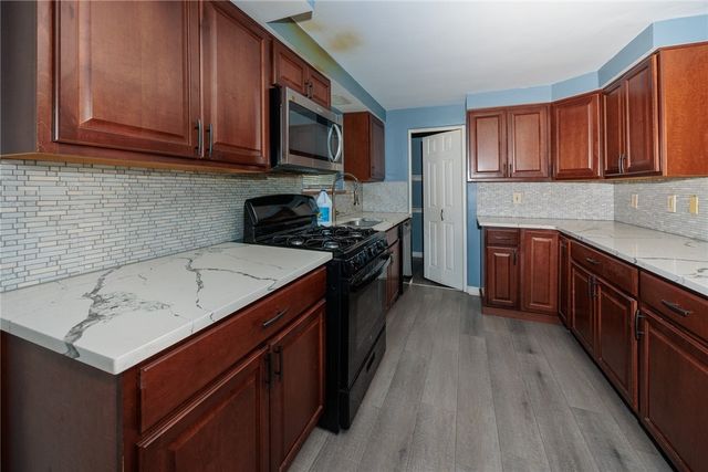 222 Clifton Ave, Sharpsburg, PA 15215