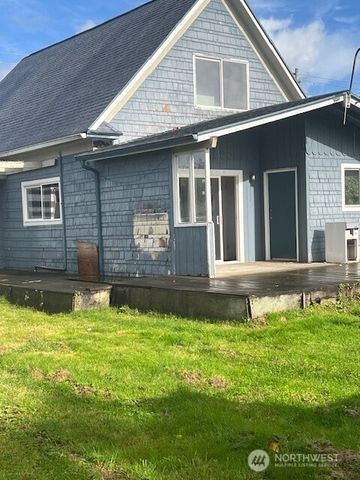 424 Minnesota Street, South Bend, WA 98586