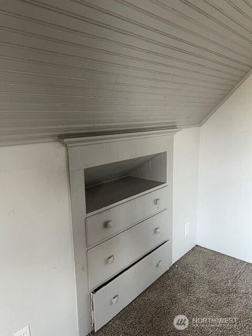 424 Minnesota Street, South Bend, WA 98586