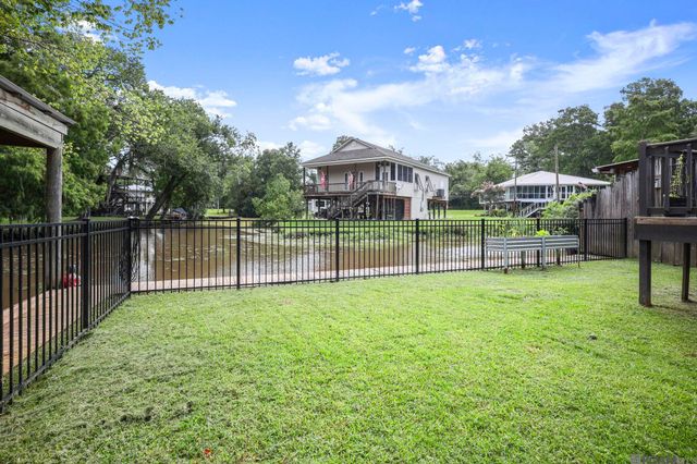 14482 Rue Des Chenes, French Settlement, LA 70733