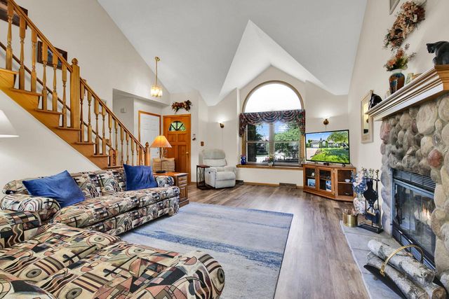 W246N5876 Partridge COURT, Sussex, WI 53089
