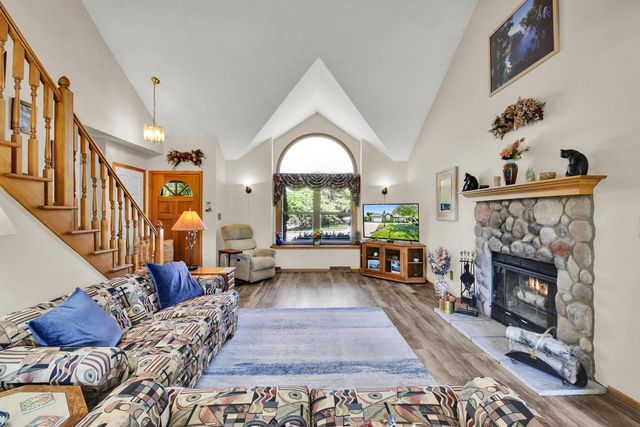 W246N5876 Partridge COURT, Sussex, WI 53089