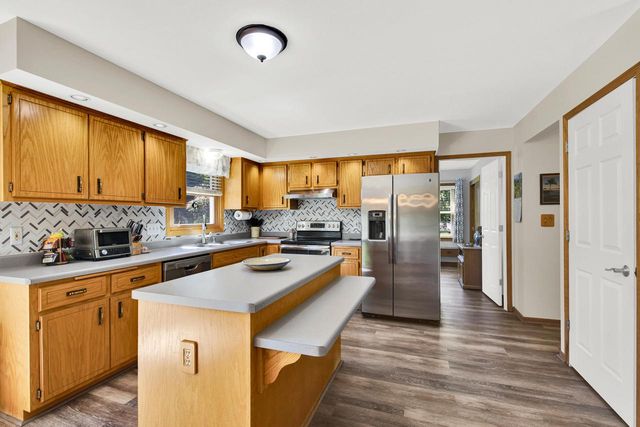 W246N5876 Partridge COURT, Sussex, WI 53089