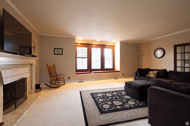 1572 N STAYNER DR, Farmington, UT 84025