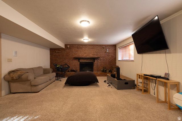 1572 N STAYNER DR, Farmington, UT 84025