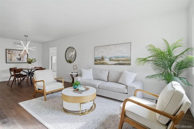 1084 Vaughn Street, Aurora, CO 80011