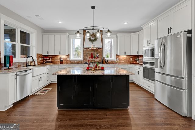 420 Ridge Point Drive, Monticello, GA 31064