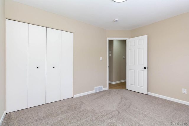 36034 Rolf Street, Westland, MI 48186