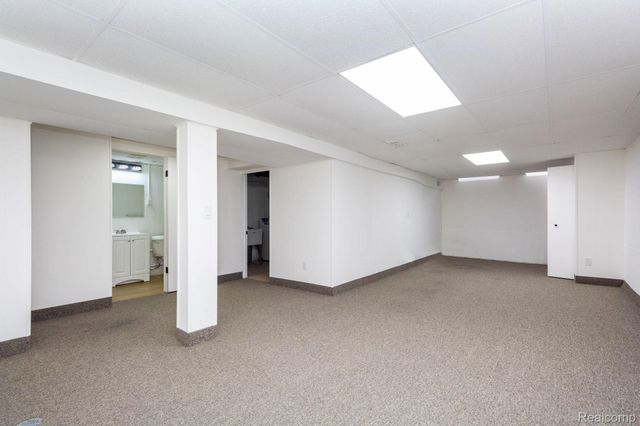 36034 Rolf Street, Westland, MI 48186