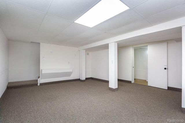 36034 Rolf Street, Westland, MI 48186