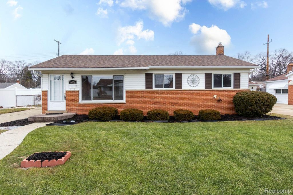 36034 Rolf Street, Westland, MI 48186