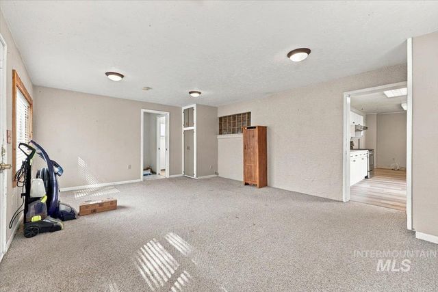 4505 Ustick Rd, Nampa, ID 83687
