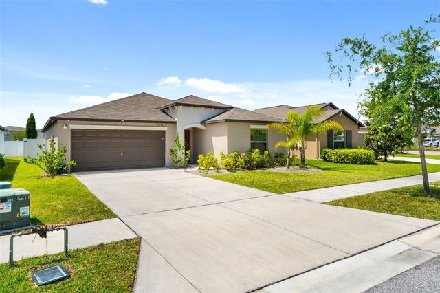 3806 DAISY BLOOM PLACE, Tampa, FL 33619